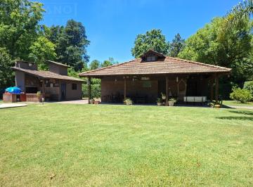 Casa · 90m² · 3 Ambientes · 2 Cocheras · Venta Chalet 3 Amb, Pileta Sobre Lote 1460 m², Parque Sakura, Exaltación de La Cruz