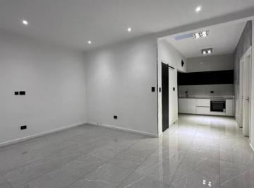 PH · 65m² · 3 Ambientes · Venta PH 3 Ambientes con Terraza y Parrilla - Caballito