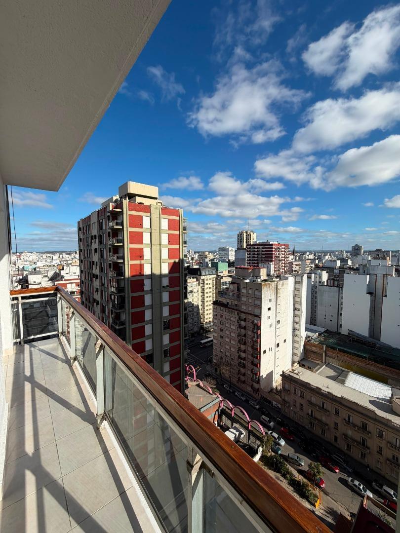 Departamento 2 ambientes lateral con balcón y vista panorámica