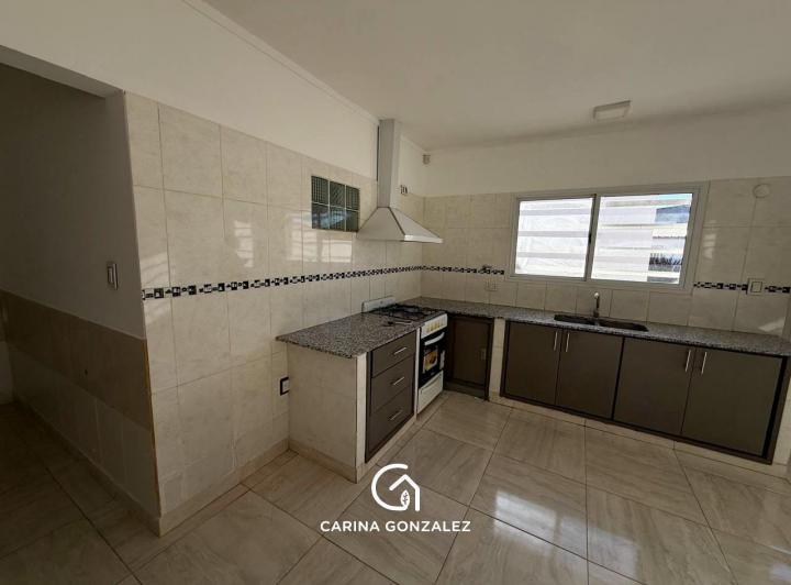 Casa · 215m² · 4 Ambientes