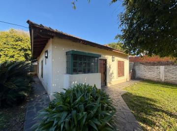 Casa · 67m² · 3 Ambientes · 2 Cocheras · Venta Casa 3 Ambientes – San Antonio de Padua
