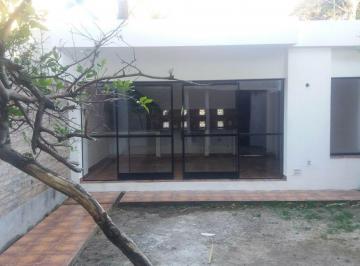 Casa de 1 ambiente, Rosario · Casa de 2 Plantas - Cochera, Patio Jardín, Quincho