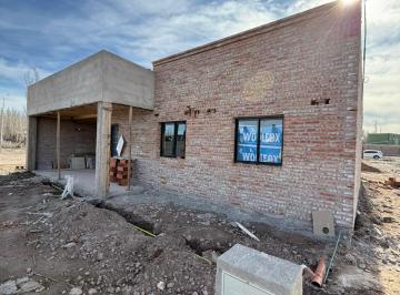 Casa Venta 284m² de 4 ambientes · Casa en Venta - Plottier