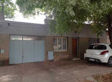 Casa de 4 ambientes, Gobernador Benegas · Vendo Casa Mixta en Godoy Cruz