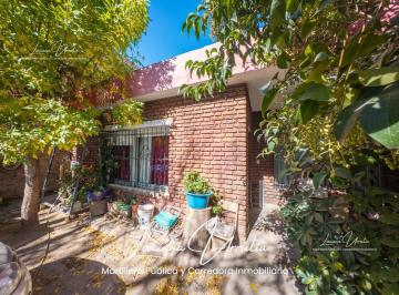 Casa · 90m² · 4 Ambientes · Venta Casa 3 Dorm. Cipolletti
