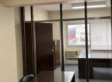 Oficina comercial · 82m² · 4 Ambientes · 1 Cochera · Venta Oficina con Cochera en Zona Centro