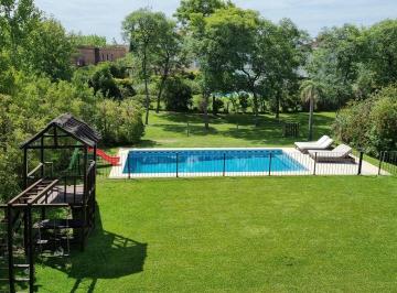 Casa · 300m² · 8 Ambientes · 2 Cocheras · Casa en Venta en Los Castores, Nordelta, Tigre