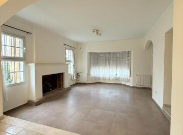Casa · 220m² · 4 Ambientes · 1 Cochera · Casa en Alquiler Nivel Gerencial en Neuquen Capital