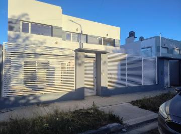 Departamento · 150m² · 5 Ambientes · 1 Cochera · Departamento en Plottier