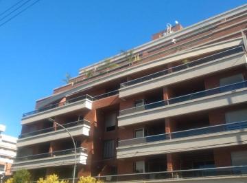 Departamento · 95m² · 2 Dormitorios · Bº Gral. Paz Inarco Xxii: Exclusivo Depto de 2 Dor - C/ 2 Balcones - Amenities Cochera!