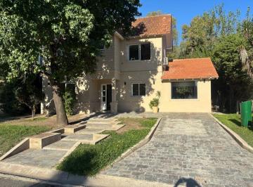 Casa de 4 ambientes, Moreno · Casa en Barrio Cerrado Haras María Elena | Parque, Piscina y Cochera Para 3 Autos