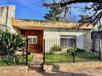 Casa de 5 ambientes, General Rodríguez · Casa en Venta