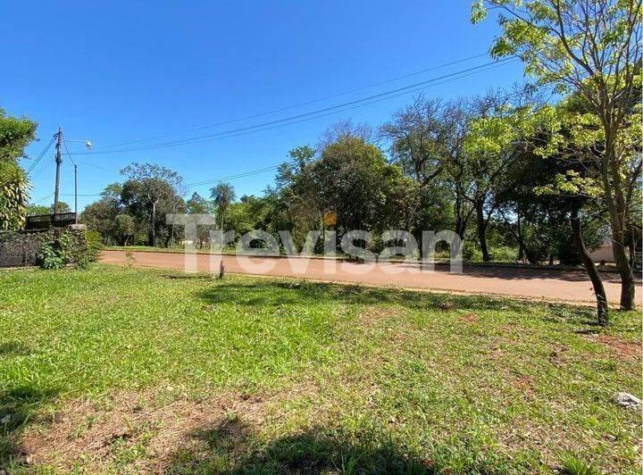 Terreno · 300m²