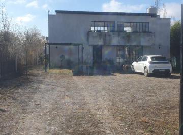 Casa · 100m² · 5 Ambientes · 2 Cocheras · Casa en Venta en El Mollar II