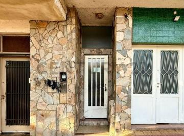 Departamento · 33m² · 1 Ambiente · Monoambiente en Venta en La Plata, a Refaccionar