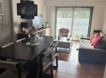 Departamento · 64m² · 3 Ambientes · Departamento Apto Banco de 2 Dorm.