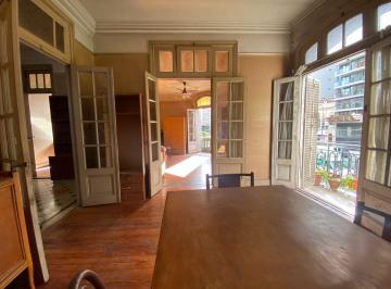 PH · 104m² · 4 Ambientes · PH Primer Piso por Escales. Entrada Independiente con Balcón en Av Cabildo