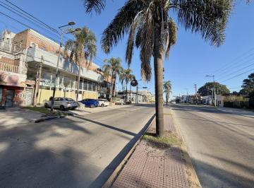 Depósito · 400m² · 8 Ambientes · Piso de Oficinas en Alquiler con Depósito, Montacargas y Salida a Dos Calles en Pacheco, Tigre.
