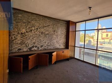 Oficina comercial · 100m² · 2 Ambientes · Oficina en Dean Funes