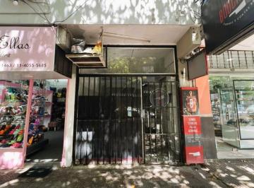 Local comercial · 21m² · Local a La Calle en Alquiler en Ramos Mejia