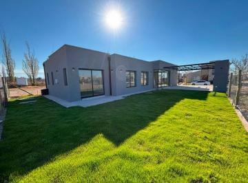 Casa de 5 ambientes, Carrodilla · Casa a Estrenar 3 Dorm B La Luisa