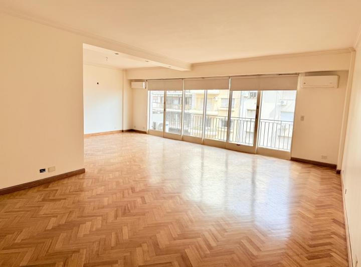 Departamento · 194m² · 5 Ambientes · 1 Cochera