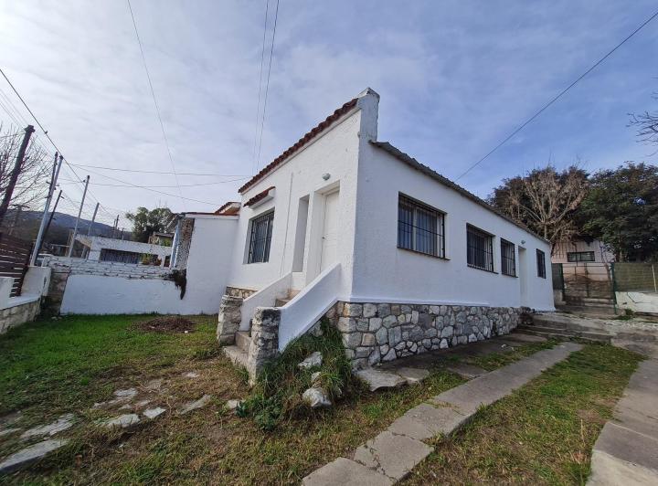 Casa · 65m² · 4 Ambientes · 1 Cochera