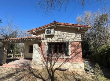 Casa · 625m² · 3 Ambientes · 1 Cochera · Casa en Villa Yacoana