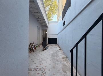 Casa · 180m² · 5 Ambientes · 1 Cochera · Alquiler Casa 5 Ambientes Apto Profesional en Paternal