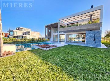Casa · 322m² · 5 Ambientes · 2 Cocheras · Casa en Venta con Lote Al Lago Central en Virazón, Nordelta