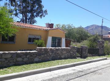 Casa de 2 ambientes, Capilla del Monte · Casa en Venta en Pleno Centro de Capilla del Monte