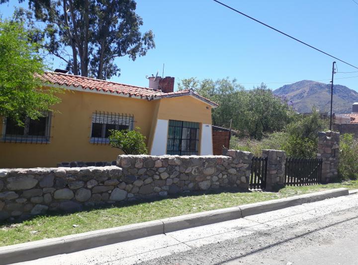 Casa · 61m² · 2 Dormitorios · 1 Cochera