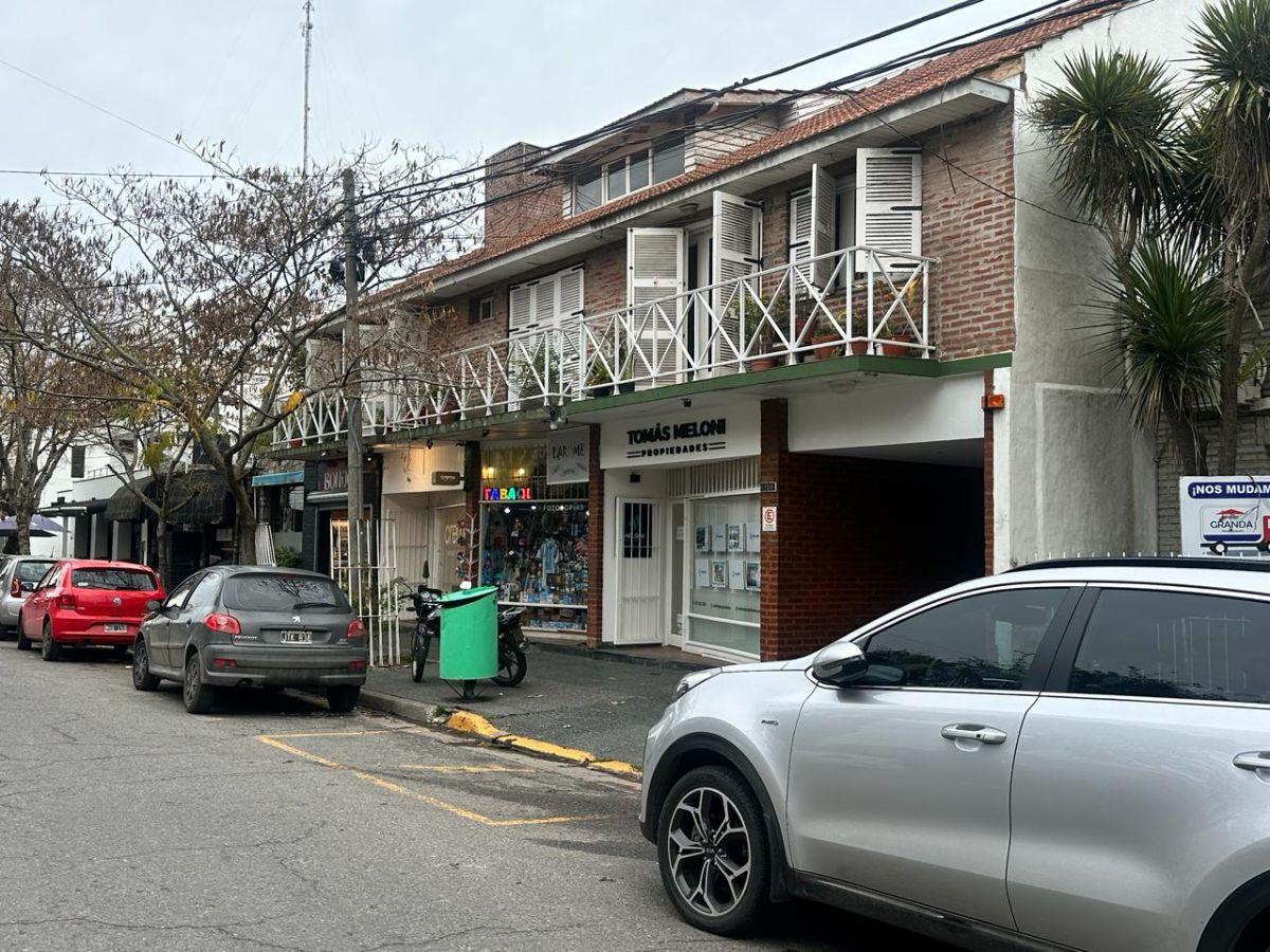PH 2 dorm, 65m² en venta en Güemes, con cochera y entrepiso