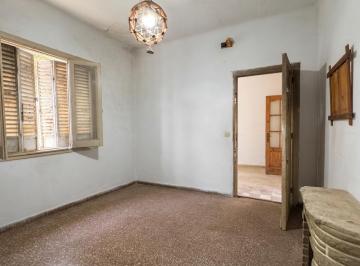 Casa · 90m² · 4 Ambientes · Casa a Reciclar en Quilmes en Venta, Oportunidad