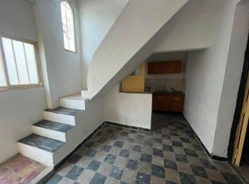 Casa · 80m² · 3 Ambientes · Casa en Alquiler C/patio - B° San Martin