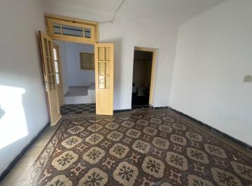 Casa · 80m² · 3 Ambientes · Casa en Alquiler 2 Dorm. - B° San Martin