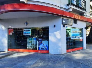 Local comercial de 2 ambientes, Chacarita · 4 Vidrieras en 3 Calles (5 Esquinas)