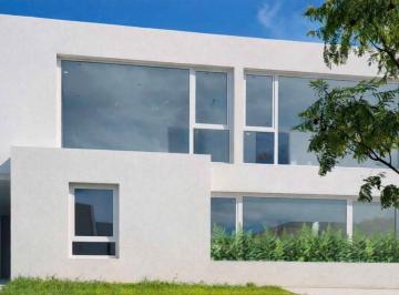 Casa · 256m² · 5 Ambientes · Casa en Venta en Carpinchos, Nordelta, Tigre
