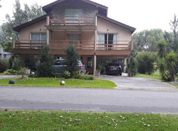 Casa · 500m² · 5 Ambientes · 2 Cocheras · Casa en Guernica