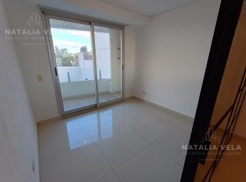 Departamento · 34m² · 1 Ambiente · Alquiler Monoambiente en Pque. Chacabuco/ Caballito - 37 m² C/balcón - Edificio Azcuy