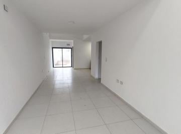 Casa · 82m² · 3 Ambientes · 2 Cocheras · Venta Duplex 2 Dorm. 2 Baños Docta