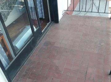 Departamento de 2 ambientes, Vicente López · Precioso Dpto de 2 Amb + Division Movil con Balcon y Cocina Separada. Apto Prof o Vivienda