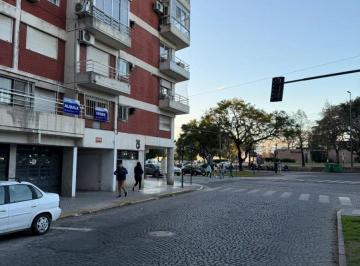 Departamento de 4 ambientes, Rosario · PH de Dos Habitaciones y Balcon Al Frente en Inmejorable Ubicación de La Ciudad