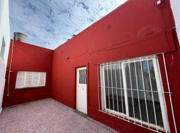 Casa · 120m² · 4 Ambientes · Casa Interna B° Centenario