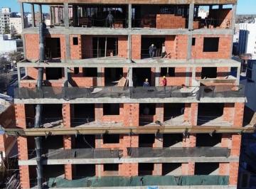 Departamento · 84m² · 2 Ambientes · 1 Cochera · Vende Departamentos en Cipolletti, Uf 1, 2 y 3 Dorm.