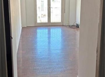 Departamento · 72m² · 5 Ambientes · Departamento en Centro