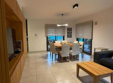 Casa · 180m² · 6 Ambientes · 2 Cocheras · Duplex en Venta en Houssing de 3 Dorm. con Estudio y Pileta Propia en Valle Escondido