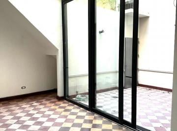PH · 60m² · 3 Ambientes · Ideal PH, con Patio, Sin Expensas, Reciclado, a Estrenar