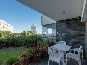 Foto1 · Apartamento en Mansa, 3 Dorm., Patio y Parrillero