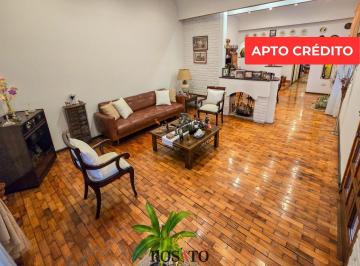 Casa · 190m² · 4 Ambientes · 2 Cocheras · Venta Casa 4 Ambientes en Dos Plantas con Jardín, Pileta y 2 Cocheras en Villa Lugano - Apto Crédito